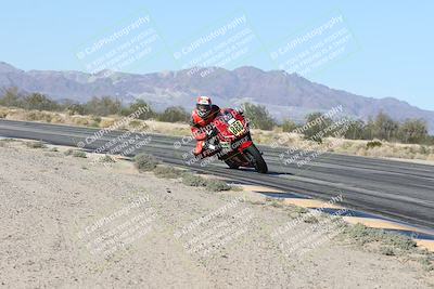 media/Dec-04-2025-Racers Edge (Thu) [[5ebc9f124d]]/3-B Group/3-Session 2 (Turn 7 Inside)/